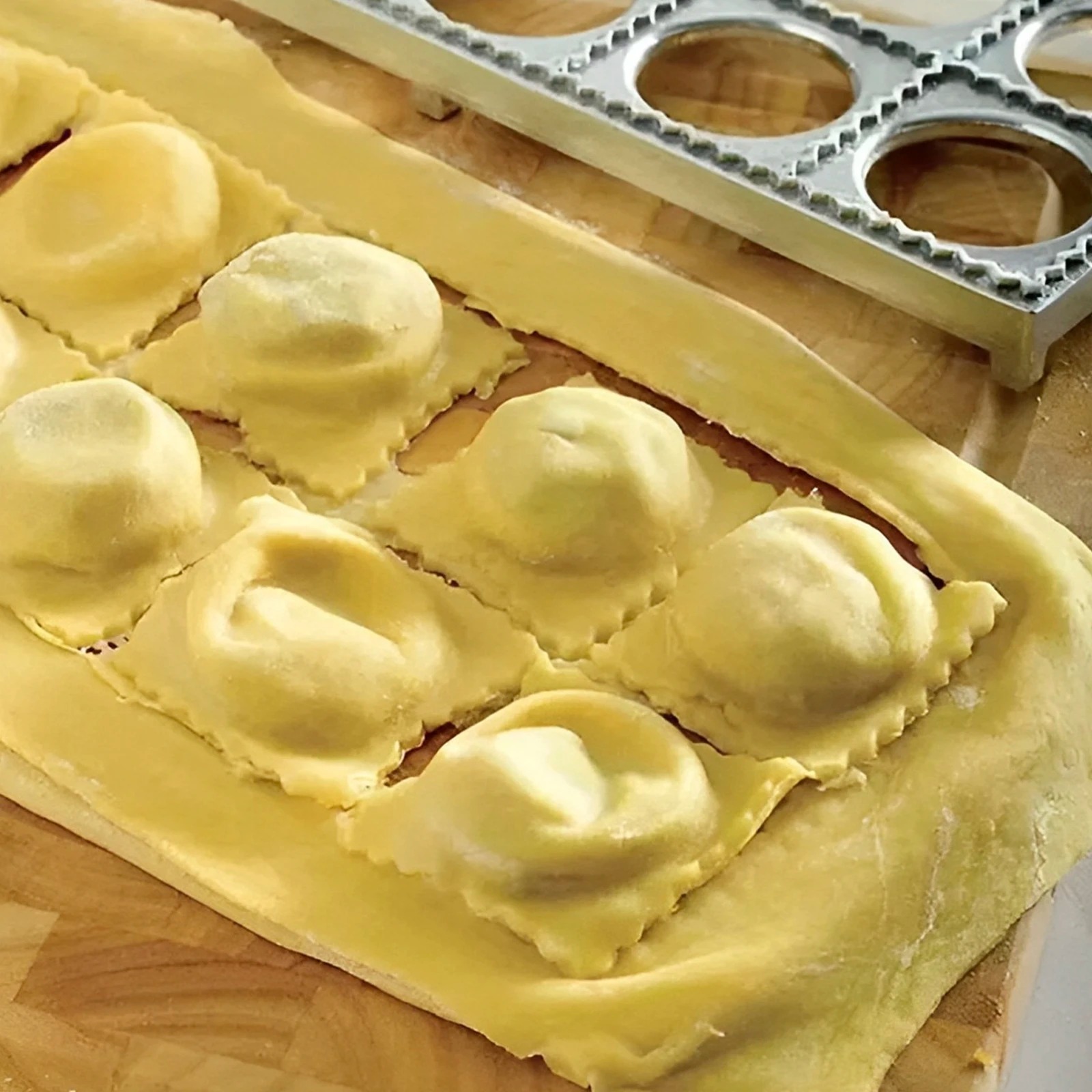 Форма для пельменей, 12-луночн – обзор и цена Kitchen Gadgets That Make Life Easier